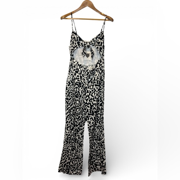 Lita by Ciara Pants - Lita By Ciara Pants Jumpsuit Open Tie Front Cheetah Print Mob Wife Resort $398